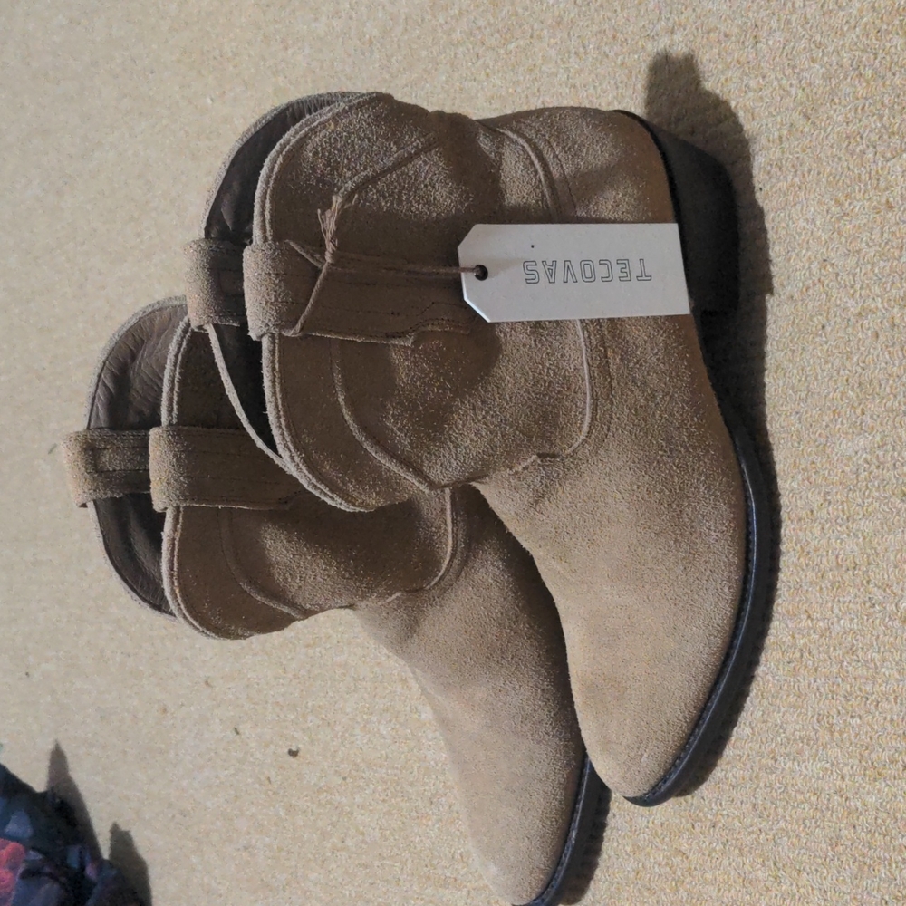 NWT Tecovas Sand Suede Lucy Cowgirl Boots Size 10